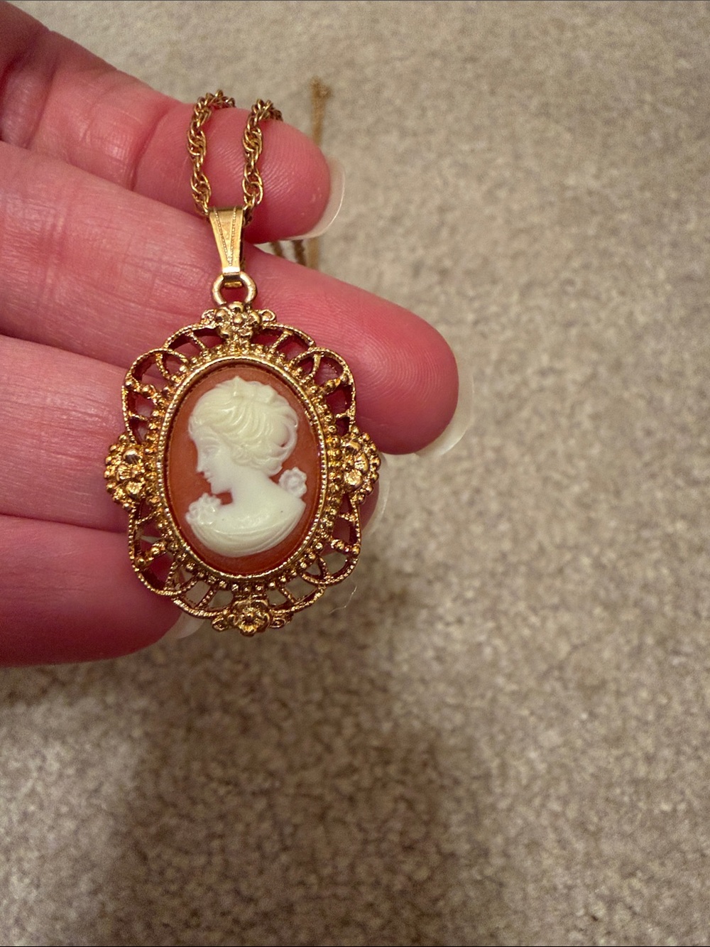Gold-Tone Cameo Pendant Necklace with chain